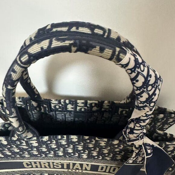 Dior Book Tote Medium Blue Oblique - Picture 3 of 11